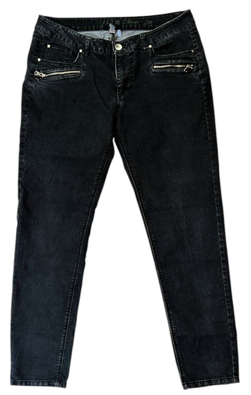 Apt. 9 Black Skinny Ankle Jeans 10